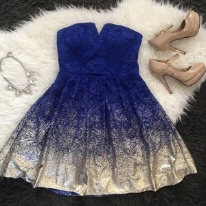 💕Blue Floral strapless dress with gold fade